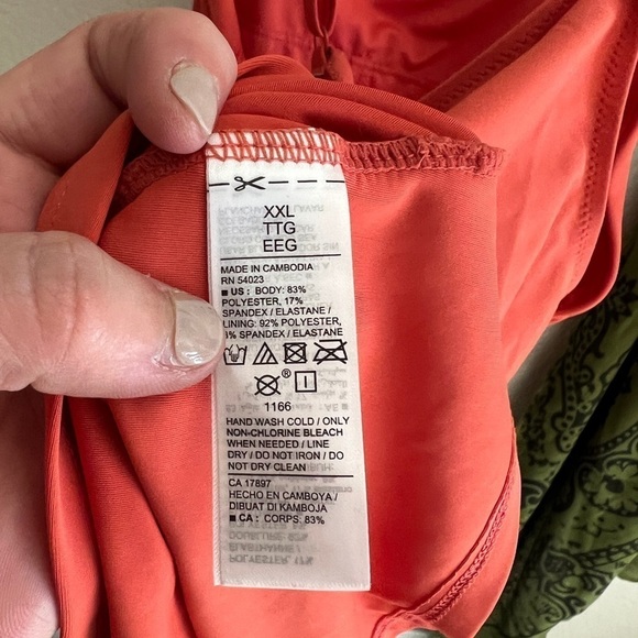 Old navy rust orange high neck tankini bikini top swimsuit bathing suit - Picture 5 of 5